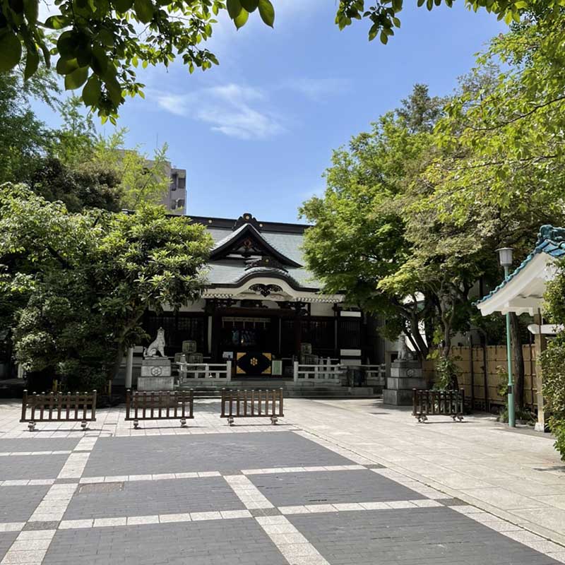 草苑インターカルト日本語學校-位於台東區的「鳥越神社」