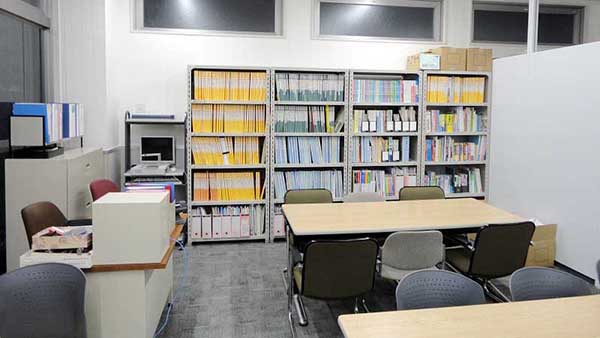 138封面故事-日本語學校 生活支援-東京外語專門學校 1F辦公室裡面+就職輔導室