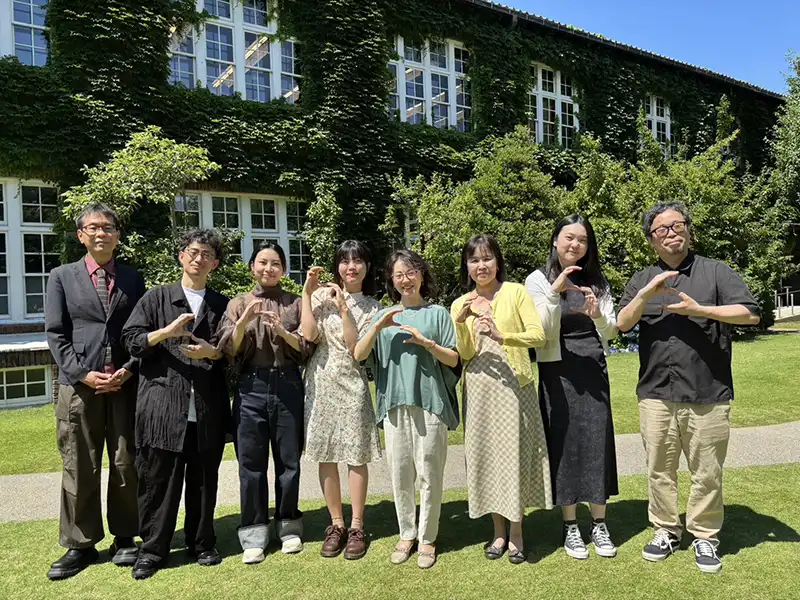 立教大學 MBA 陳沐凡大學院所屬研究室在立教的合照